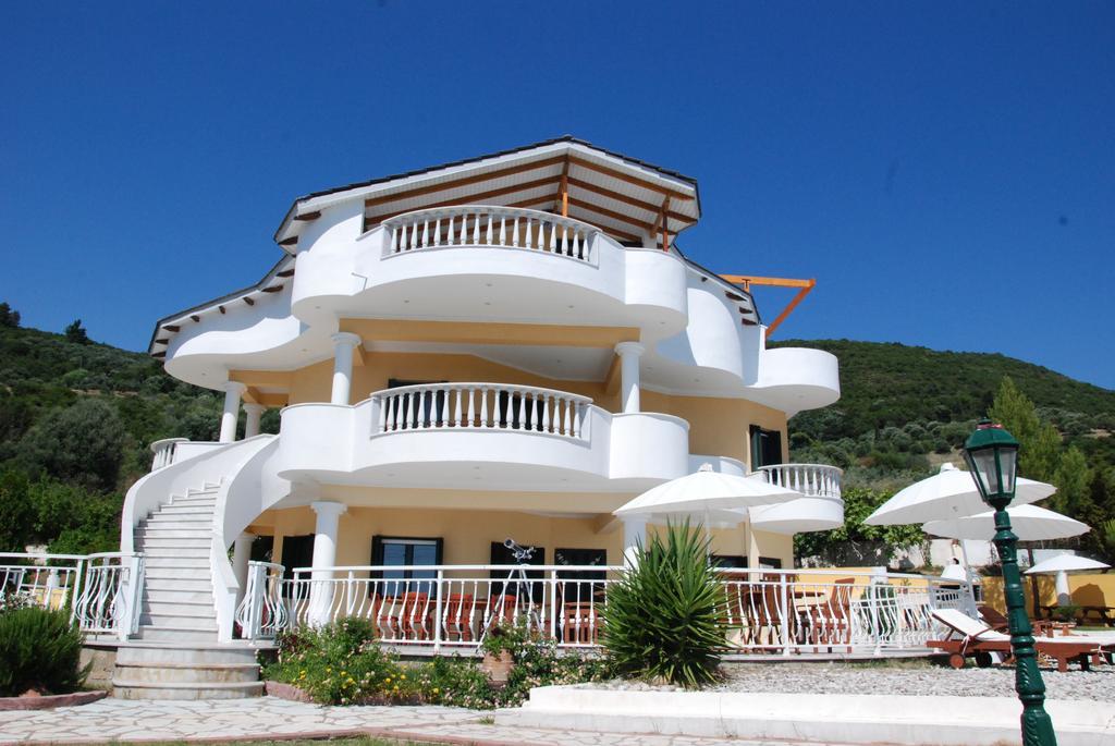 Villa Alex Ríza 외부 사진