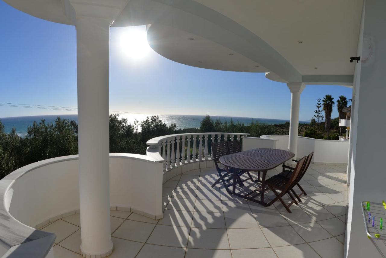 Villa Alex Ríza 외부 사진